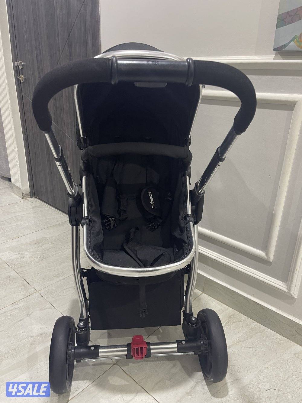 عربانه اطفال شاريتها جديدة مستخدمتها ٣ مرات فقط عربانه مع كرسي سيارة2