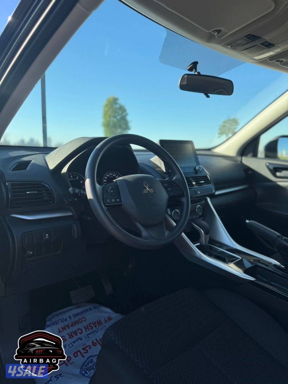 للبيع اكليبس كروس 
موديل 2022 
عداد 63 الف 
4 سلندر 
1500cc turbo1