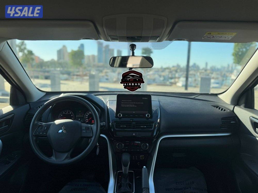 للبيع اكليبس كروس 
موديل 2022 
عداد 63 الف 
4 سلندر 
1500cc turbo11