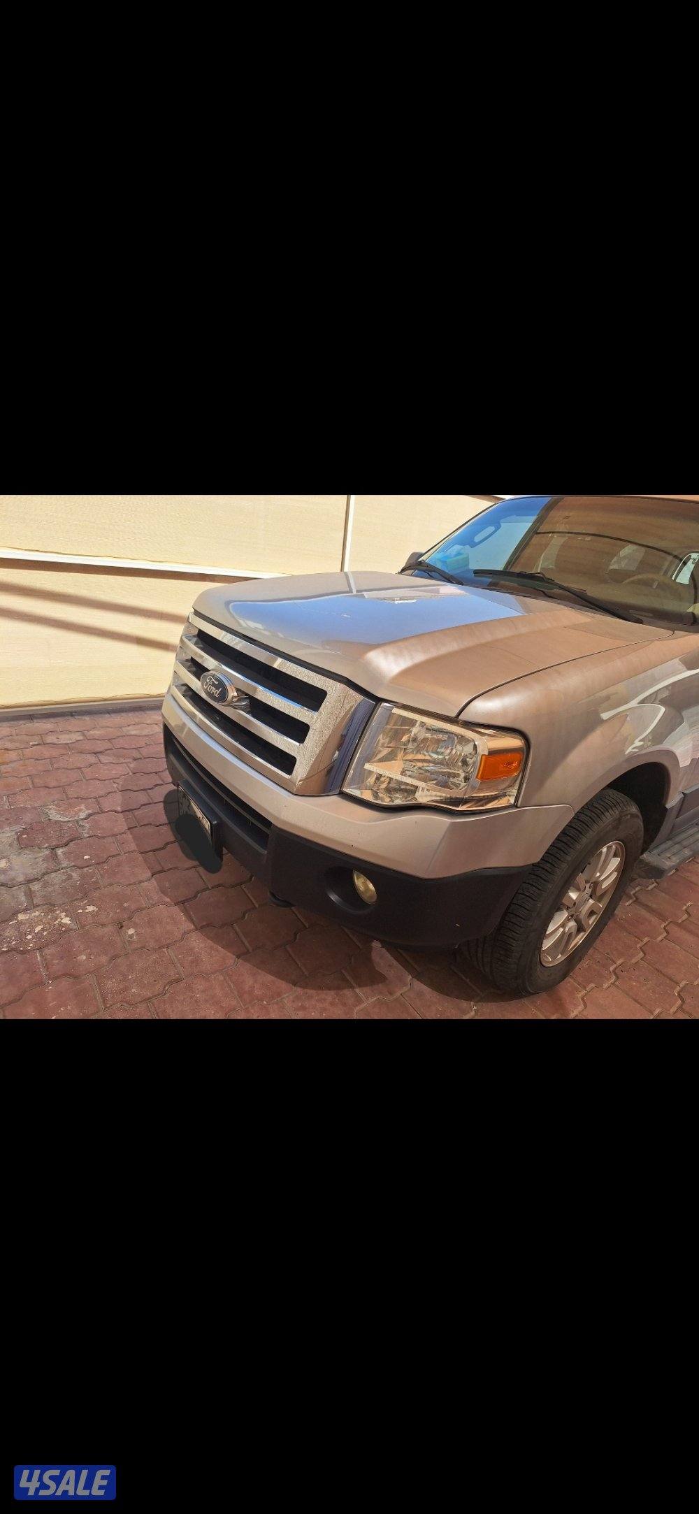 موديل ٢٠١١ صبغ الوكاله شرط الفحص مكيف جدا بارد وسنترال هيئه جامده0