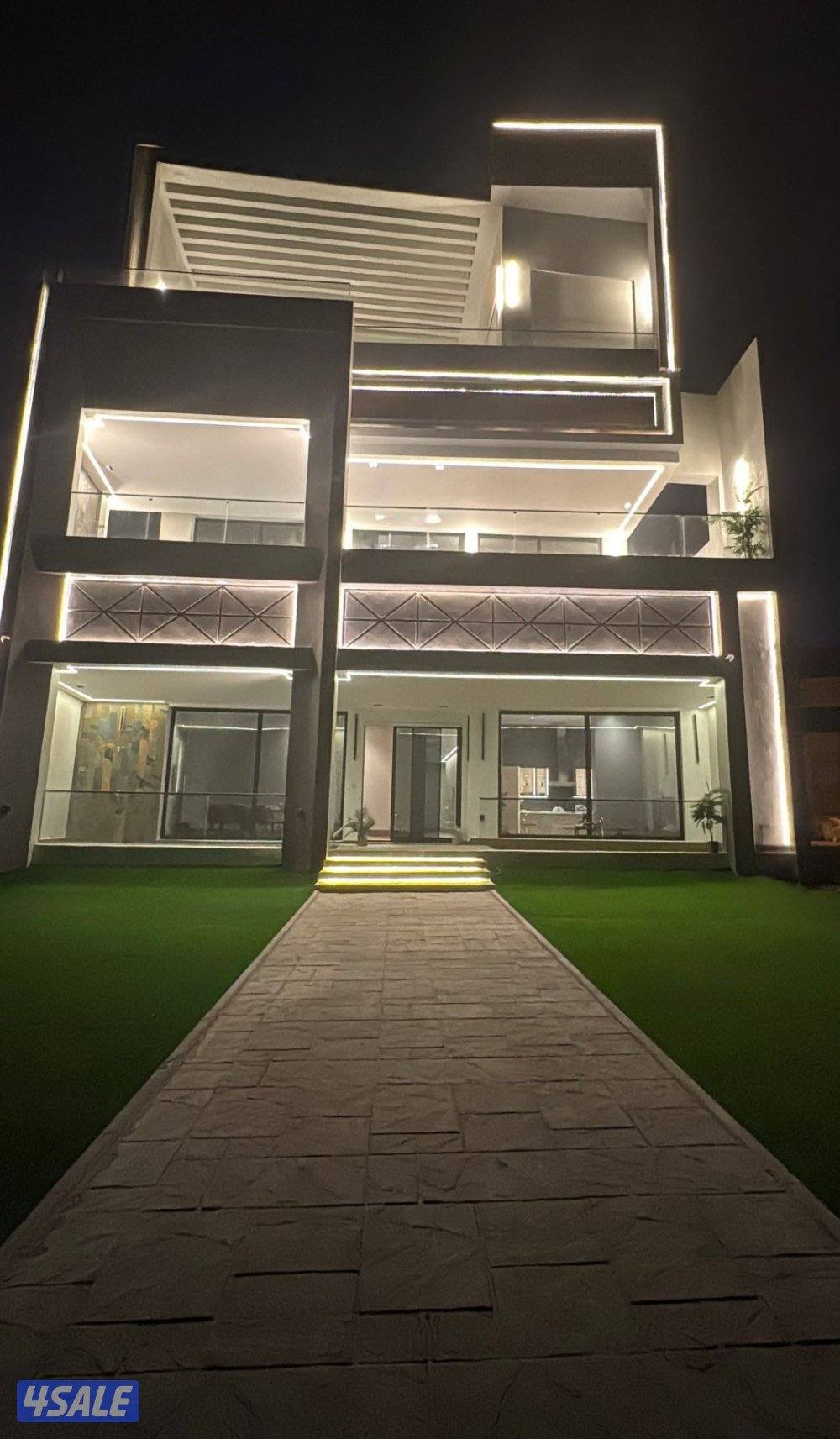 🔥 شاليه جديد VIP للإيجار صف اول بالخامسة 🔥4