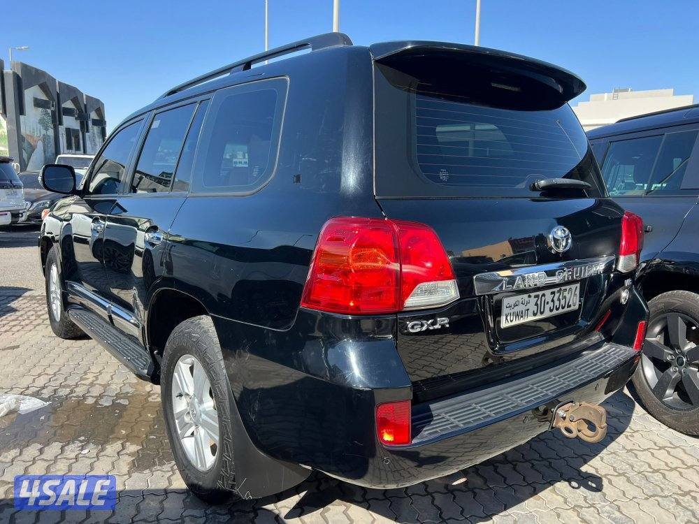 لاندكروزر GXR V83