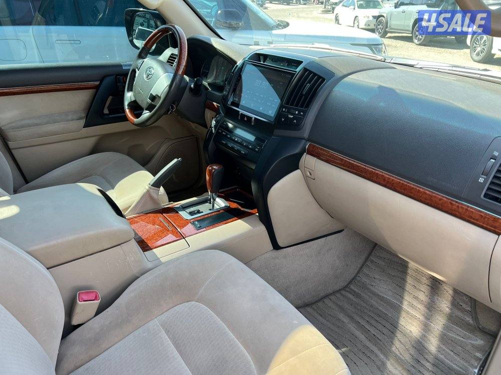 لاندكروزر GXR V84