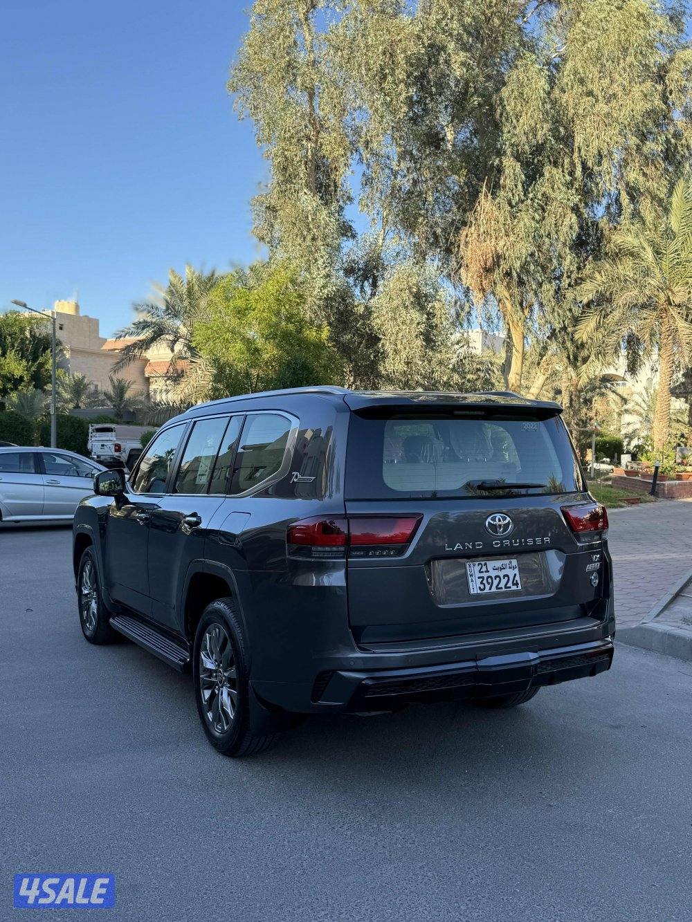 تويوتا لاند كروزر وارد الساير VX AEROS5
