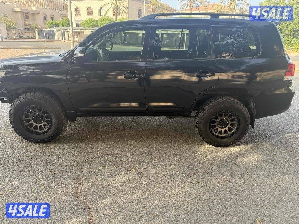 للبيع لاند كروزر مميز7