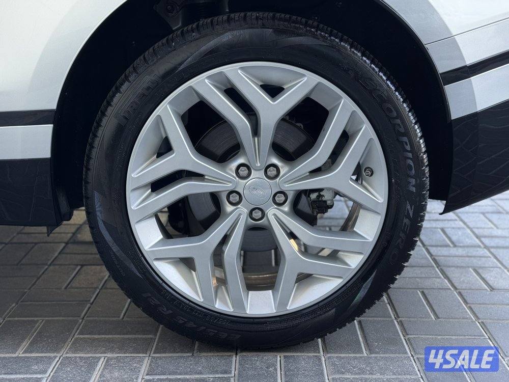 لاندروفر فيلارR - Dynamic موديل 2019 عداد 43 وكالة الغانم P25012