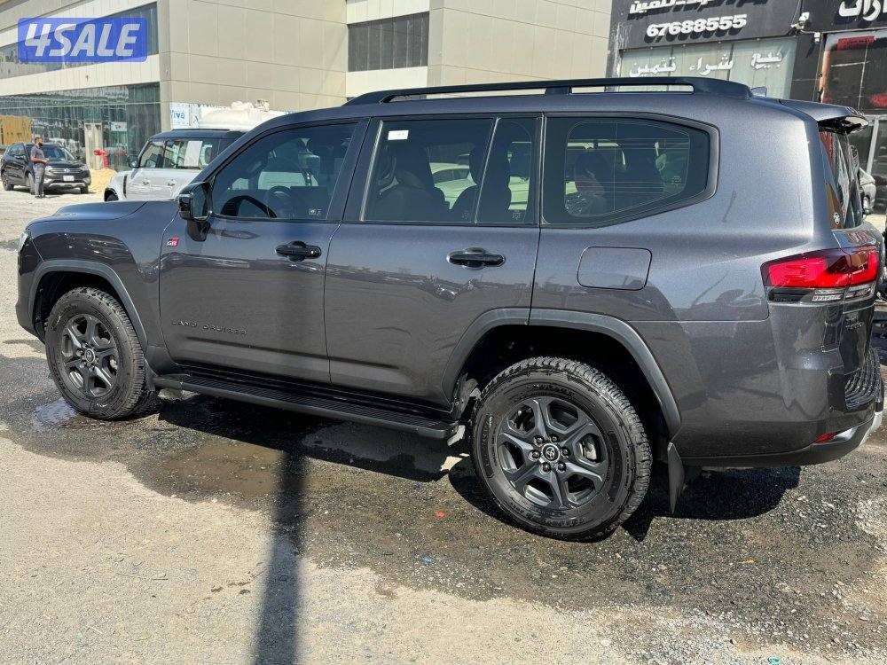 لاند كروزر GR .SPORT 
 twin turbo .V61