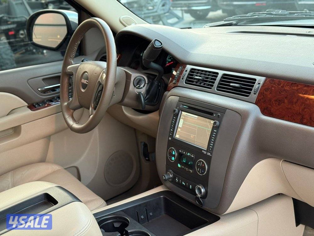 YUKON SLT 4*4 _2014 صبغ الوكالة5