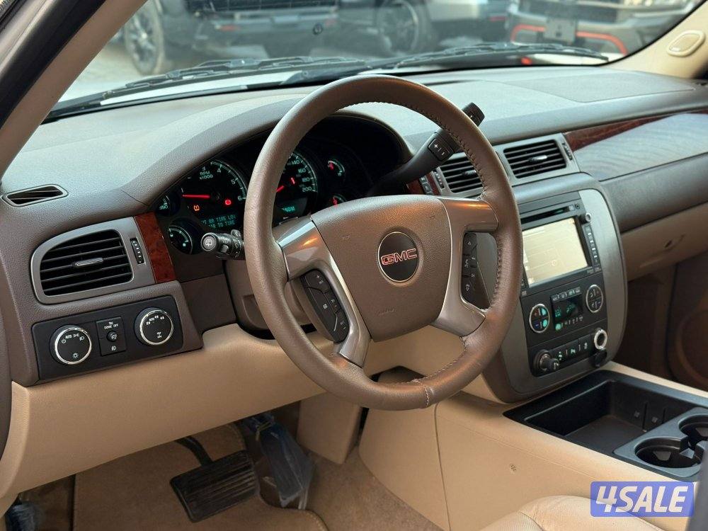 YUKON SLT 4*4 _2014 صبغ الوكالة6