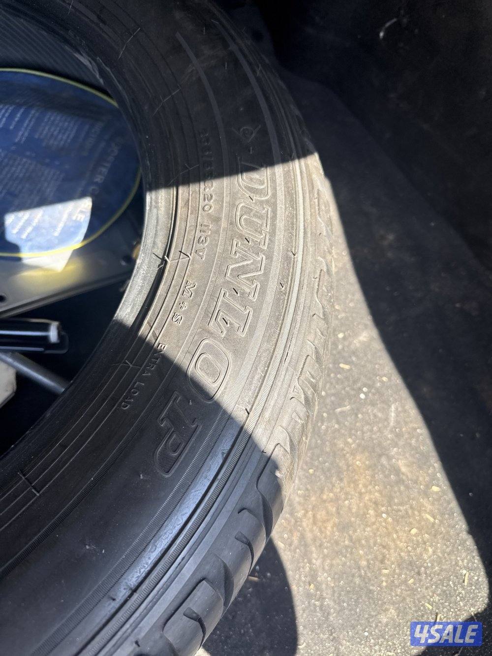 للبيع تاير واحد مال لاند مو ماشي بالشارع كلش جديد نظيف الخطوط عليه1