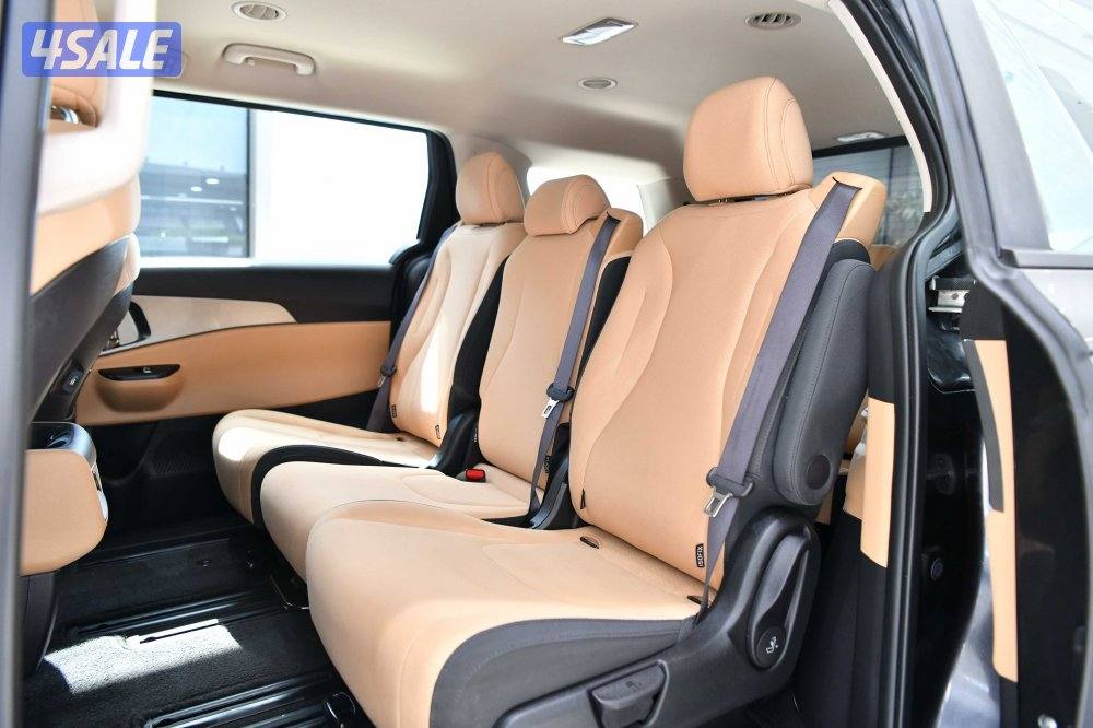 كيا كارنفال4