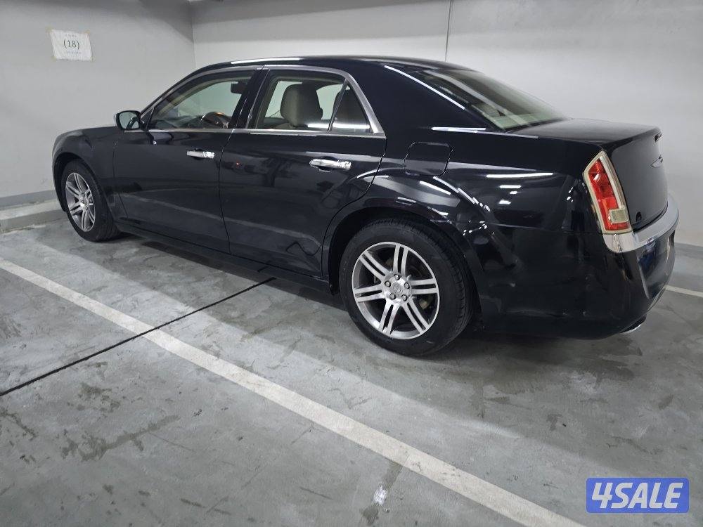 🚘 كرايسلر 300 موديل 2013 - فل أوبشن ما عدا الفتحة
6 سلندر 🔥 | سيرفس10