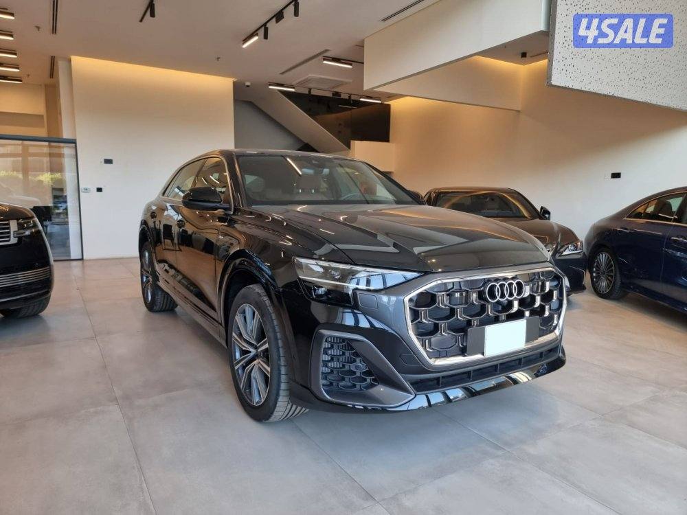 Audi Q8 S-Line 30L0