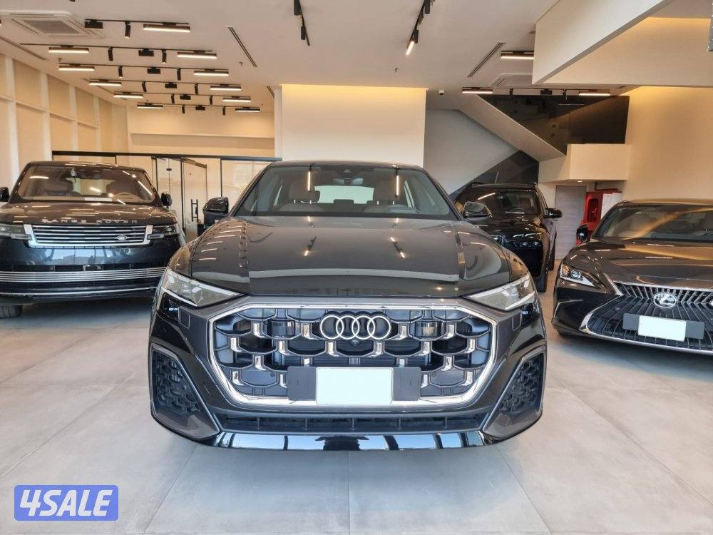 Audi Q8 S-Line 30L1