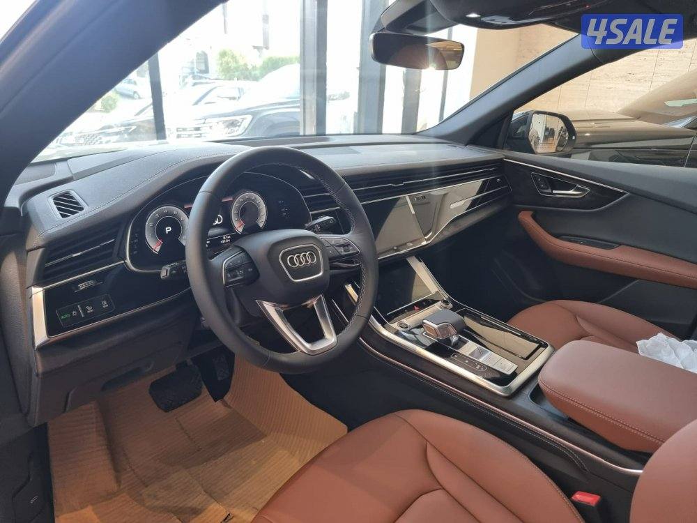 Audi Q8 S-Line 30L8