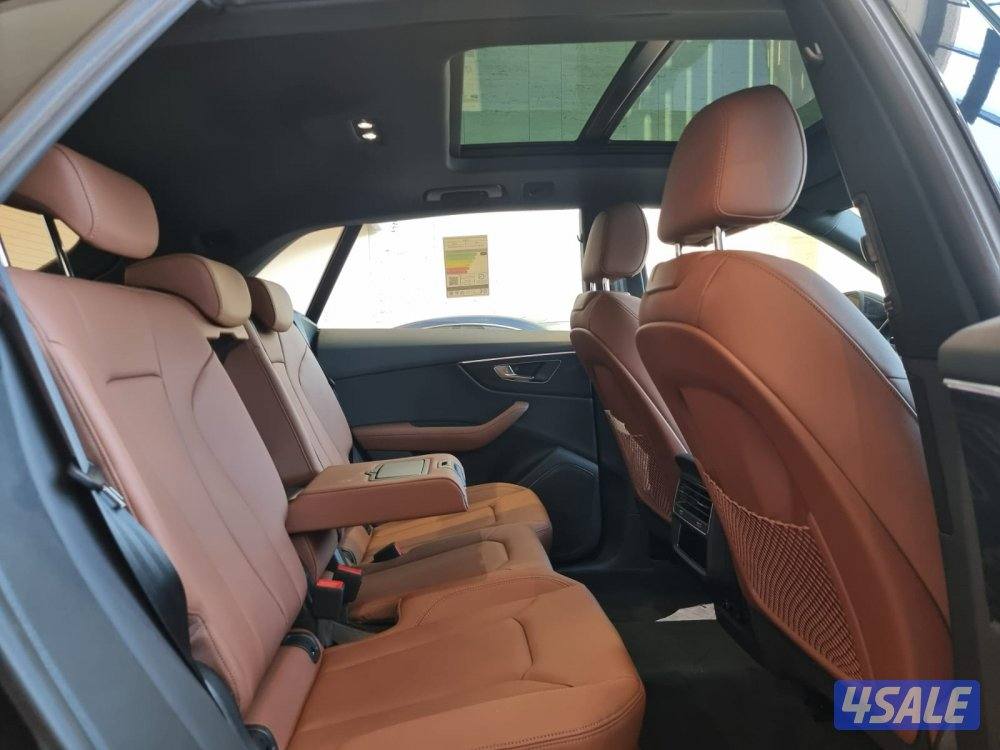 Audi Q8 S-Line 30L11