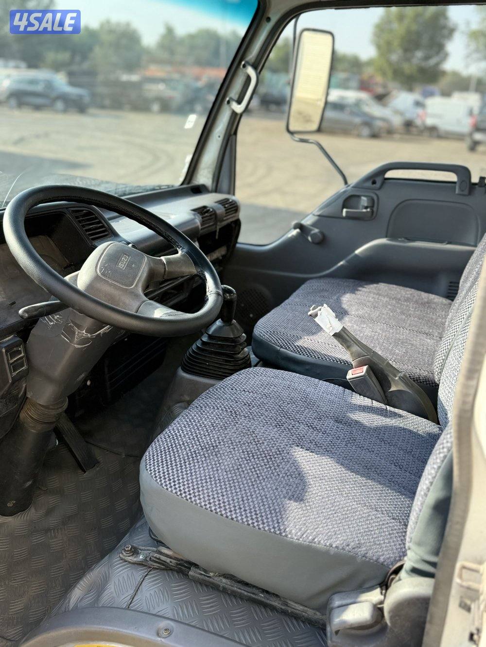 للبيع هاف لوري 20087