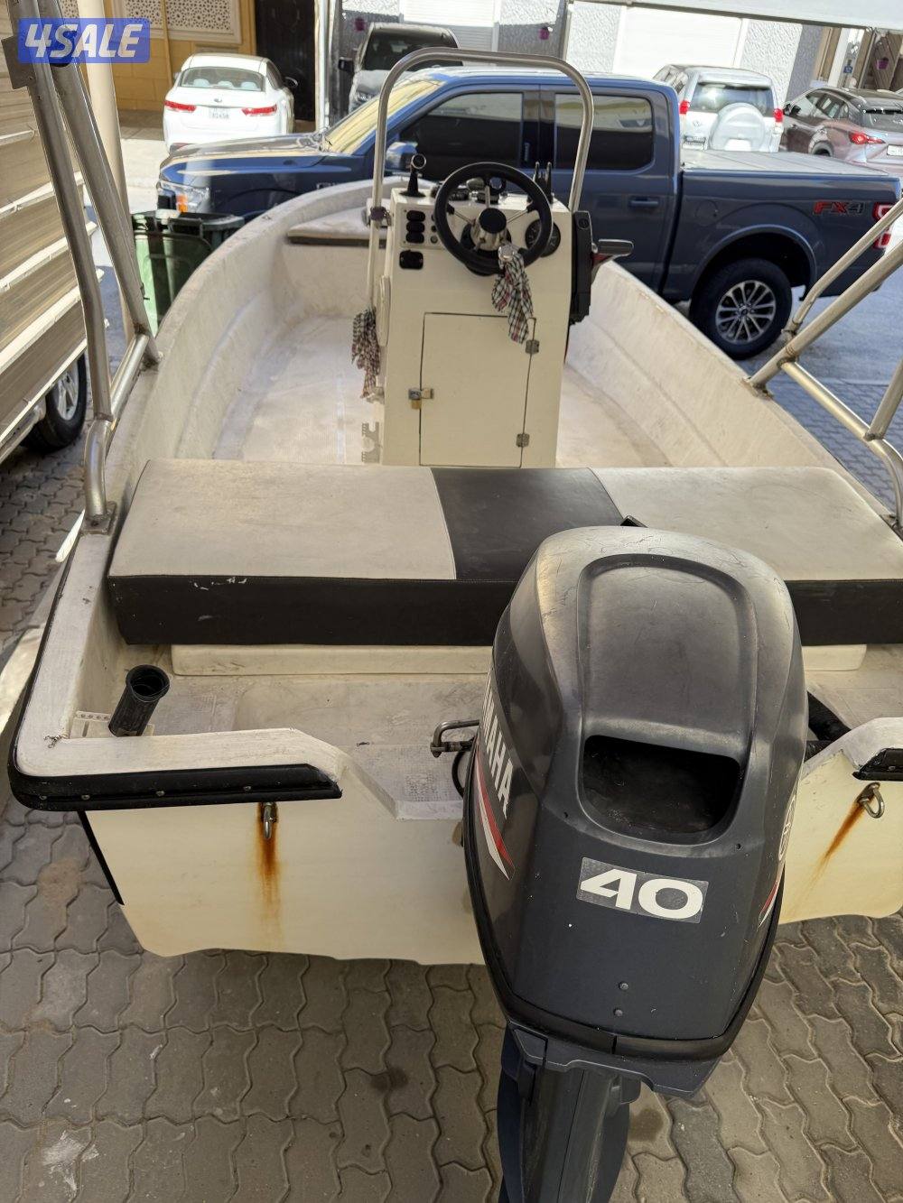 قارب الدرازي 14 قدم  مديل 2016 مكينه 2016  ياماها نظيف جدا4