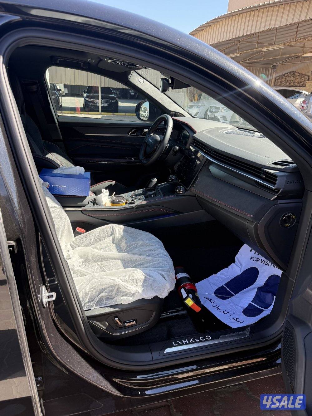 للبيع LYNK & CO 053