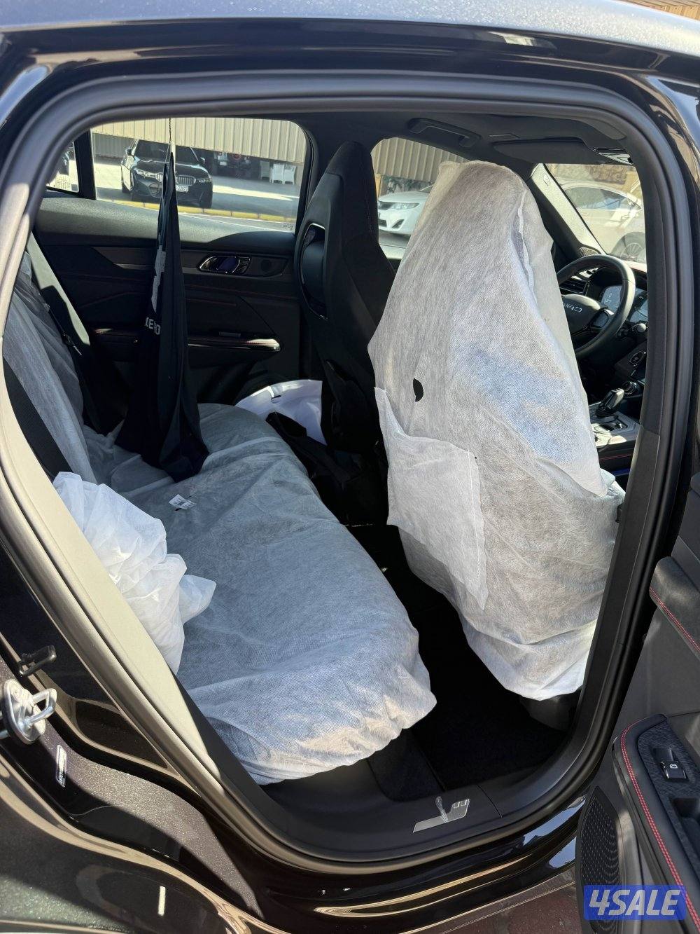 للبيع LYNK & CO 054