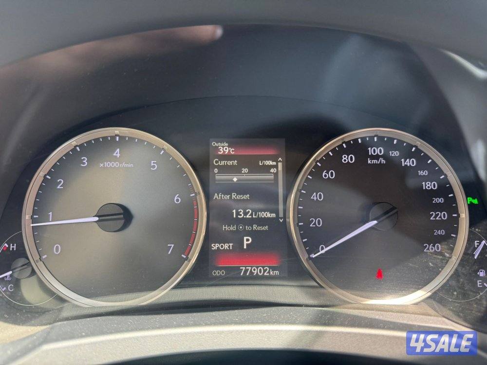Lexsus IS 300 - model 2019 - 80000 km2