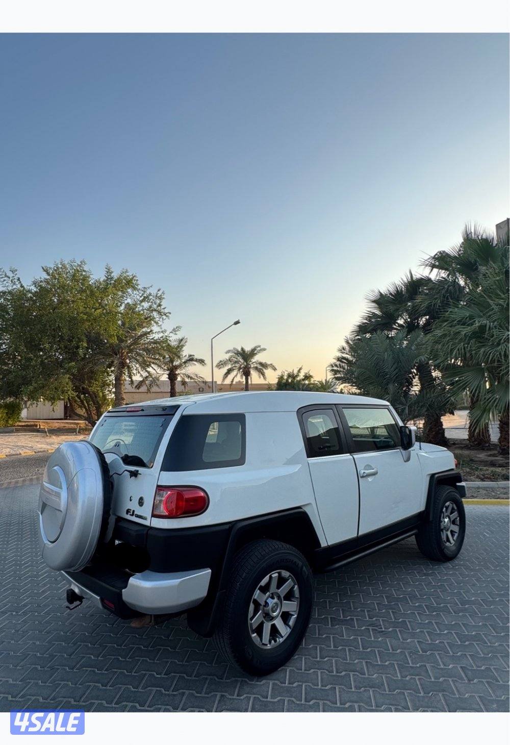 للبيع اف جي كروزر 2008 بحالة ممتازة بيعة سريعة4