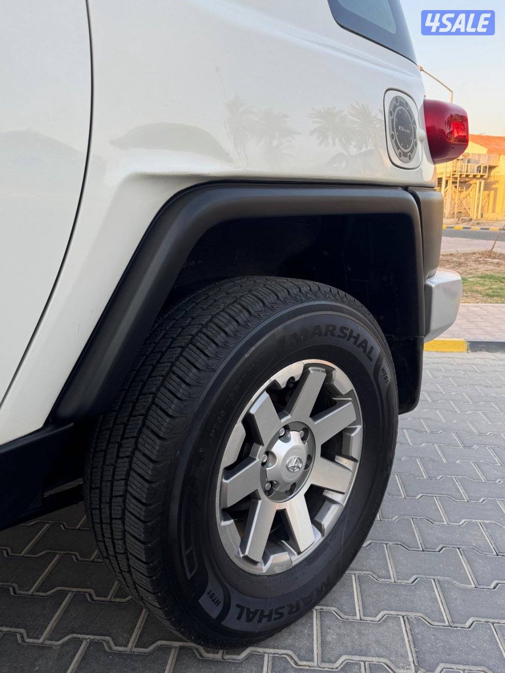 للبيع اف جي كروزر 2008 بحالة ممتازة بيعة سريعة7