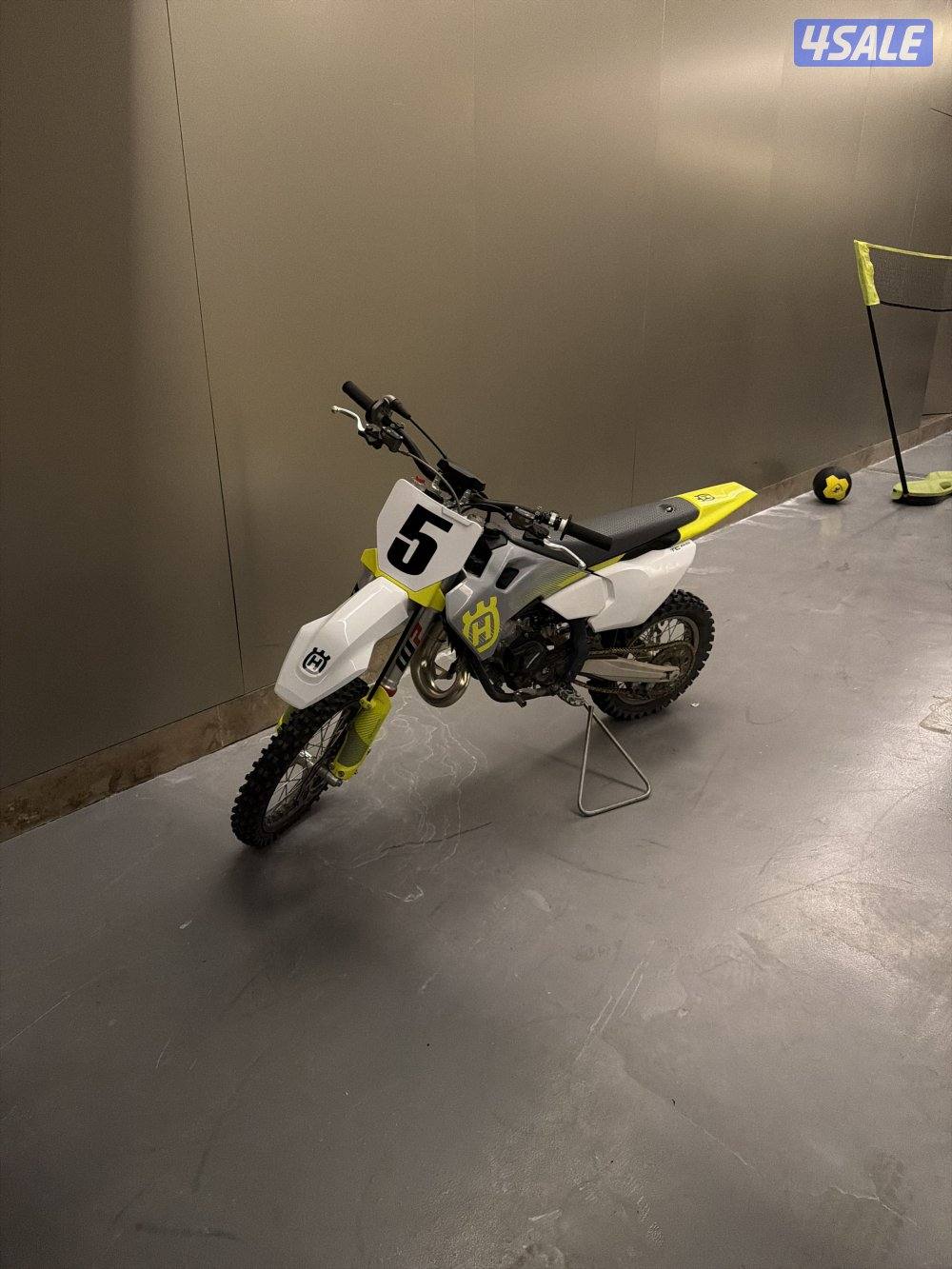 Husqvarna TC65 65cc 4speed manual with clutch transmission.0