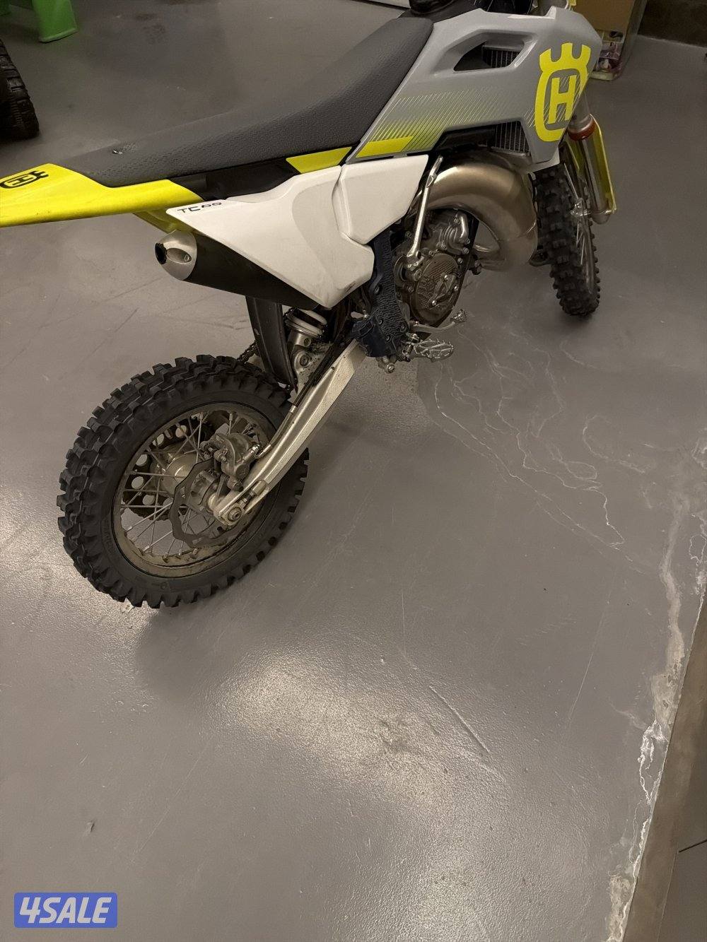 Husqvarna TC65 65cc 4speed manual with clutch transmission.1