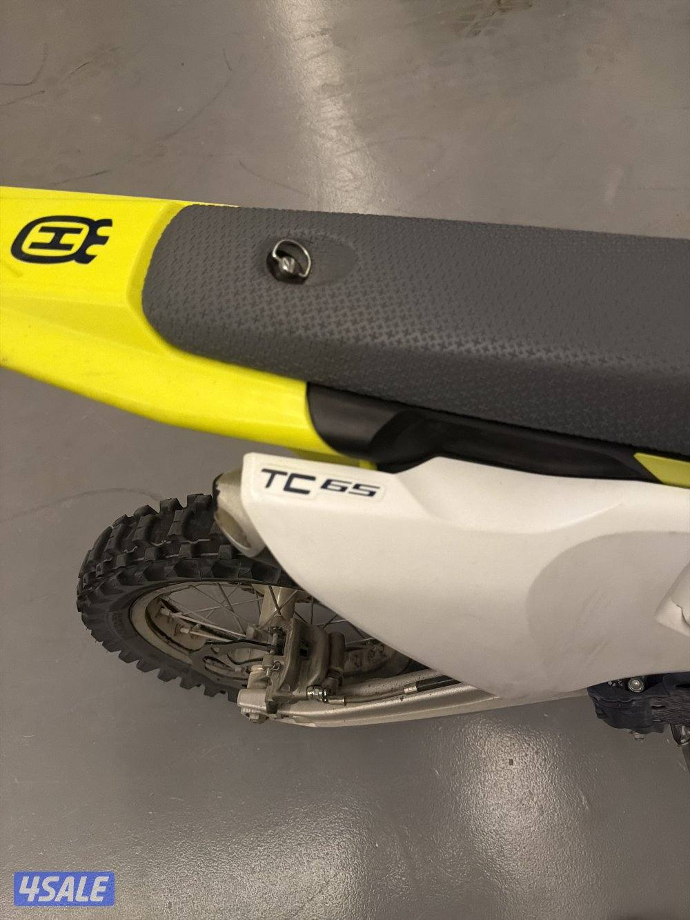 Husqvarna TC65 65cc 4speed manual with clutch transmission.3