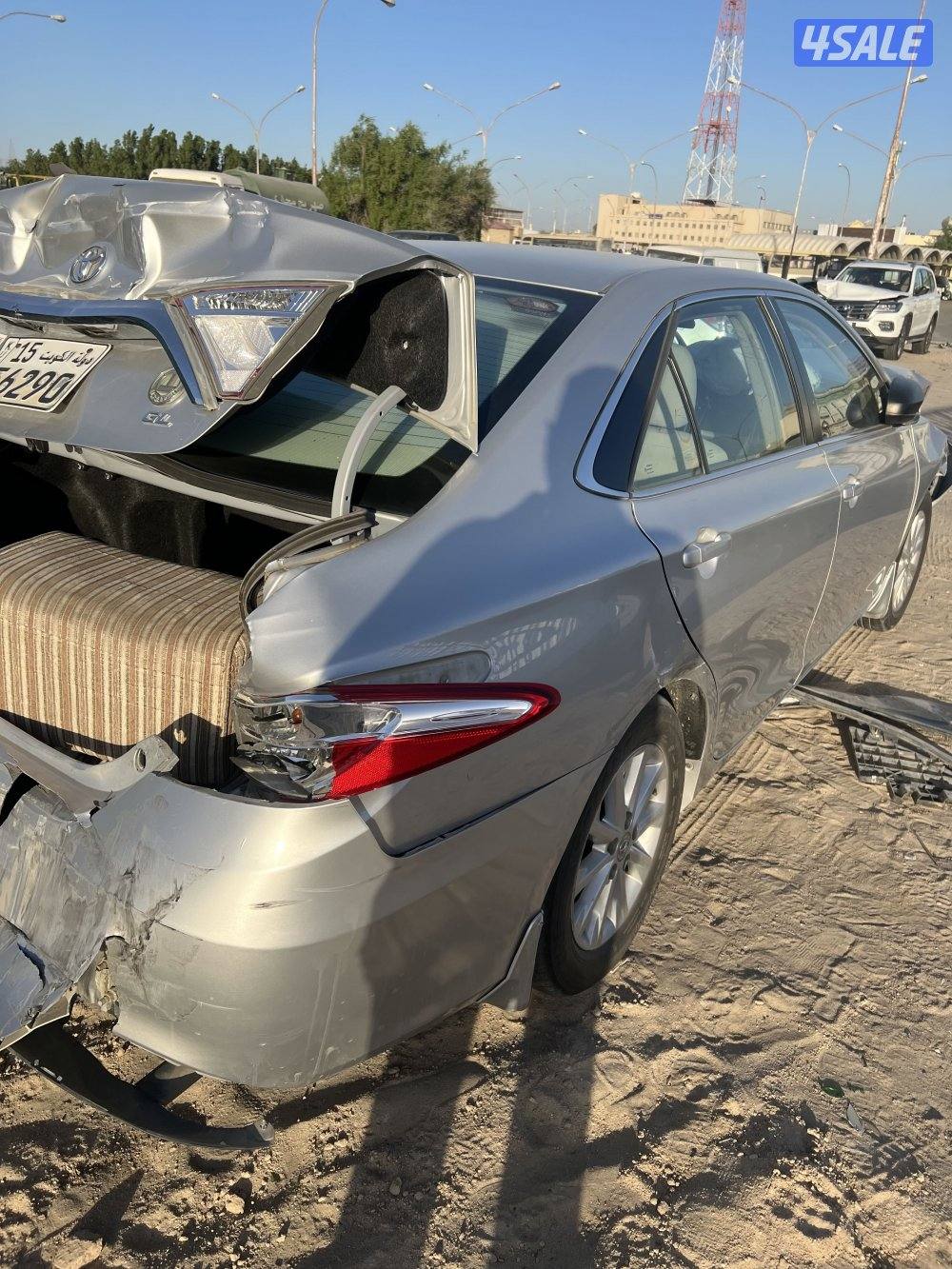 للبيع كامري ٢٠١٧ جايها حادث البيع على حالتها7