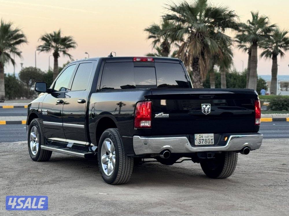 للبيع دودج رام موديل 20131
