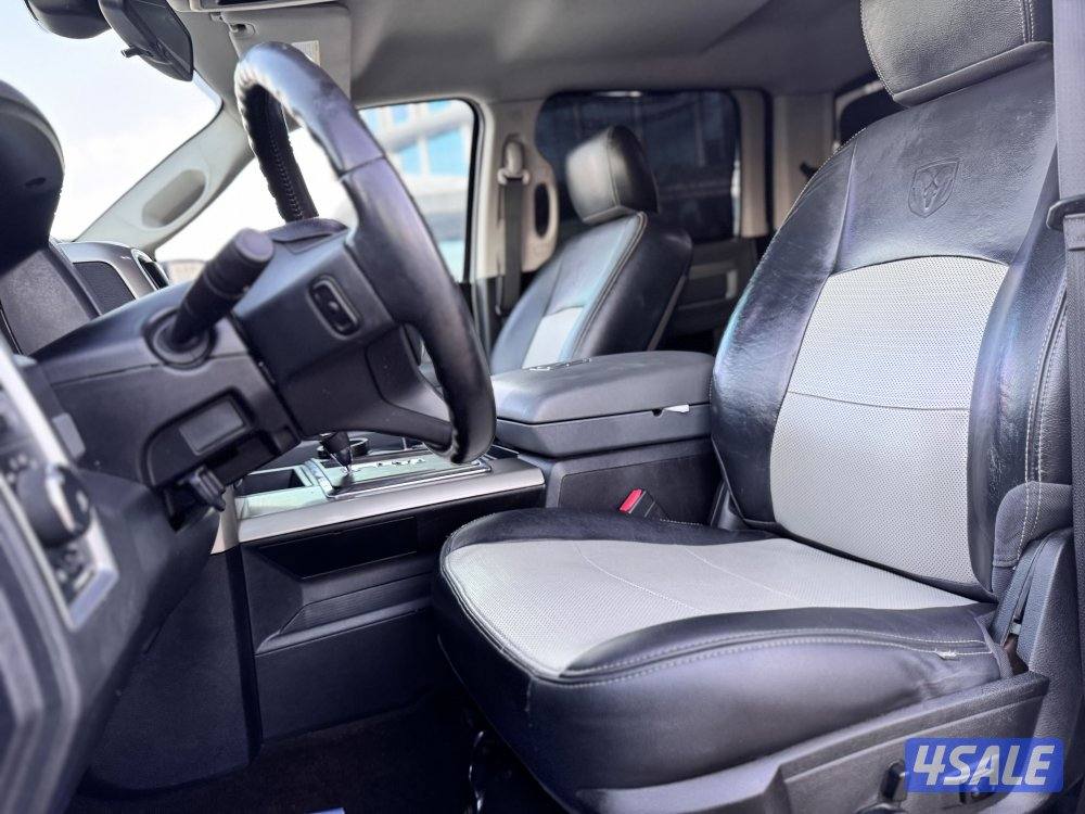 للبيع دودج رام موديل 20133