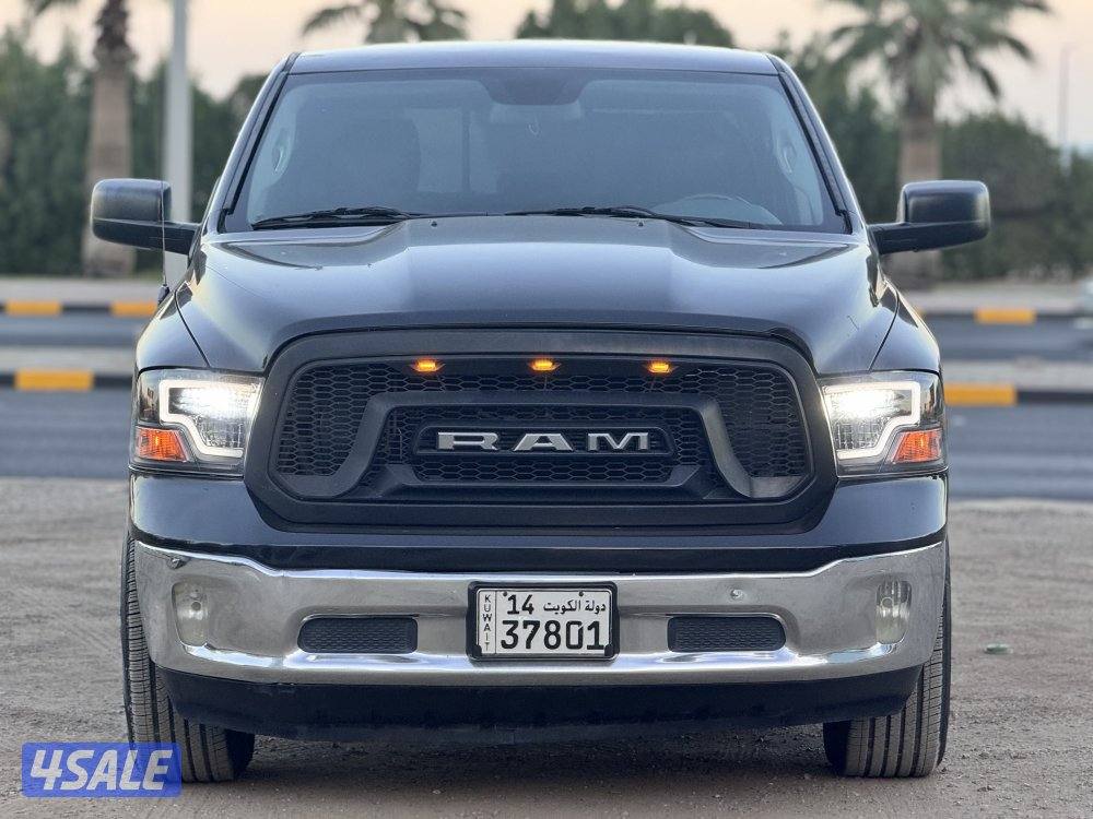 للبيع دودج رام موديل 20135