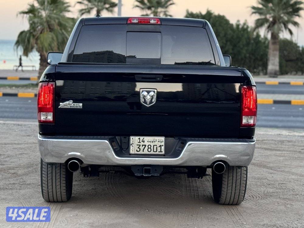 للبيع دودج رام موديل 20137