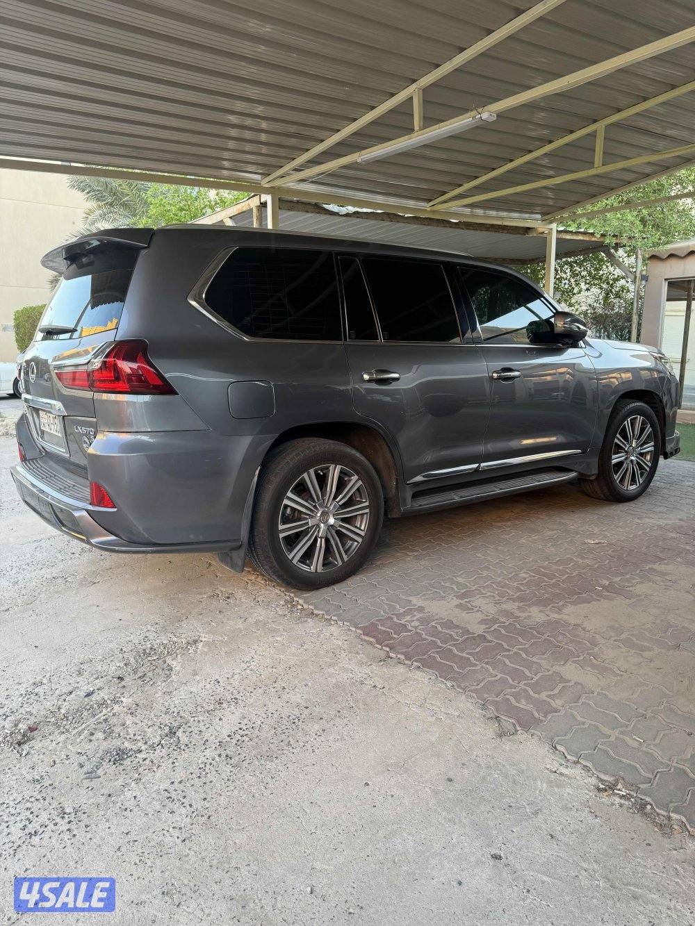 للبيع LX570 S 20173