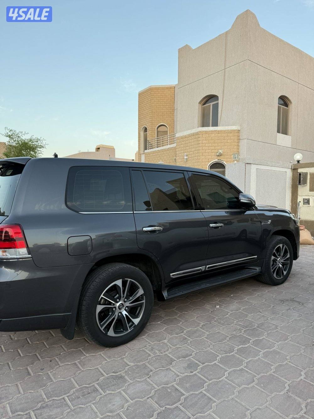 للبيع لاندكروزر5