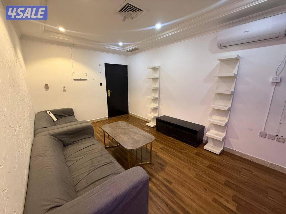 يوجد لدينا شقق للايجار سوبر لوكس فاضي وخلو غرفة صاله حمام مطبخ باركن س7