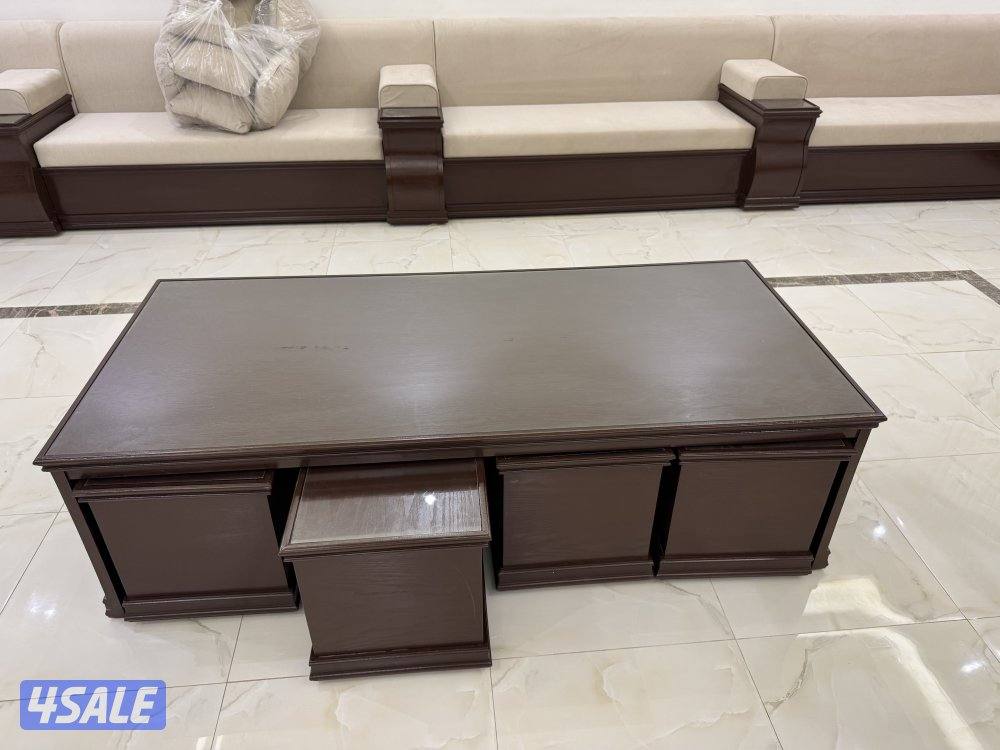 موسسة في الخليج. الأثاثات والمفروشات4