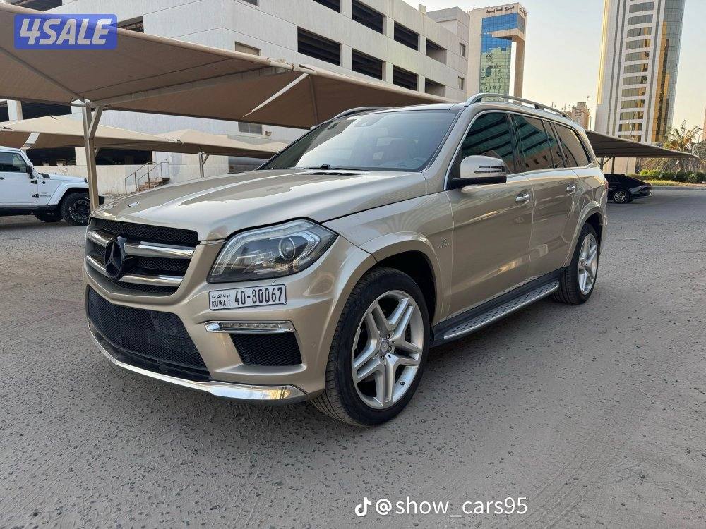 للبيع سياره مرسيدس نظيفه ماشي ٢٢٠ ماكينة  جير شاصي فحص صبغ في تجميل0