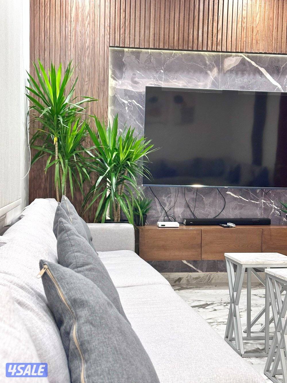 شاليه برايفت غيـر مقسوم ذات خصوصيه حمام سباحه داخلي قريب مول الخيـران7