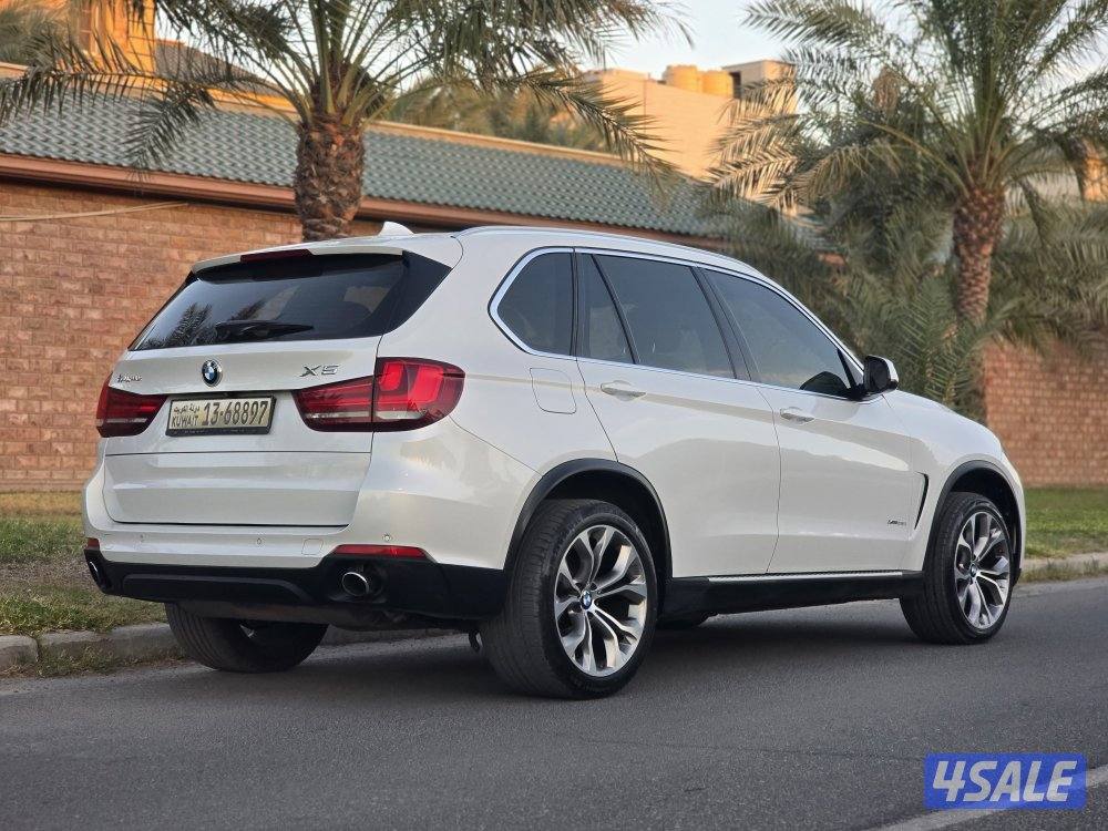 Bmw X5 2016 صبغ الوكالة عداد 118 ألف4