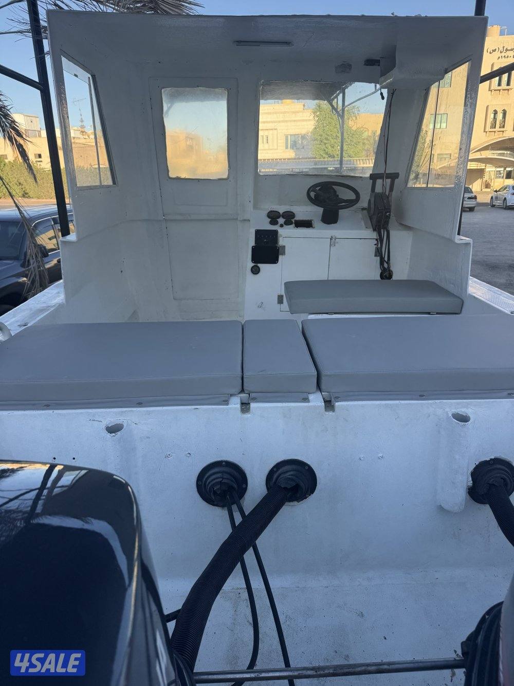 للبيع طراد اماراتي 36 قدم مجدد بالكامل كهرباء تنجيد سيرفس كامل للمكابن5