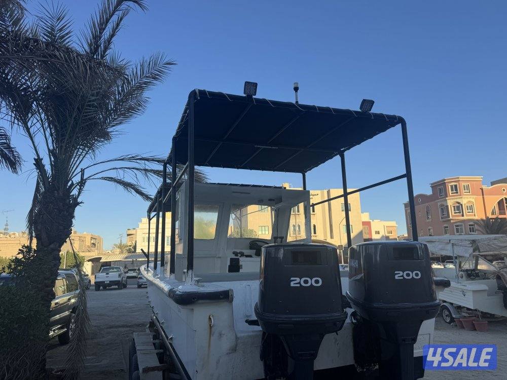 للبيع طراد اماراتي 36 قدم مجدد بالكامل كهرباء تنجيد سيرفس كامل للمكابن9