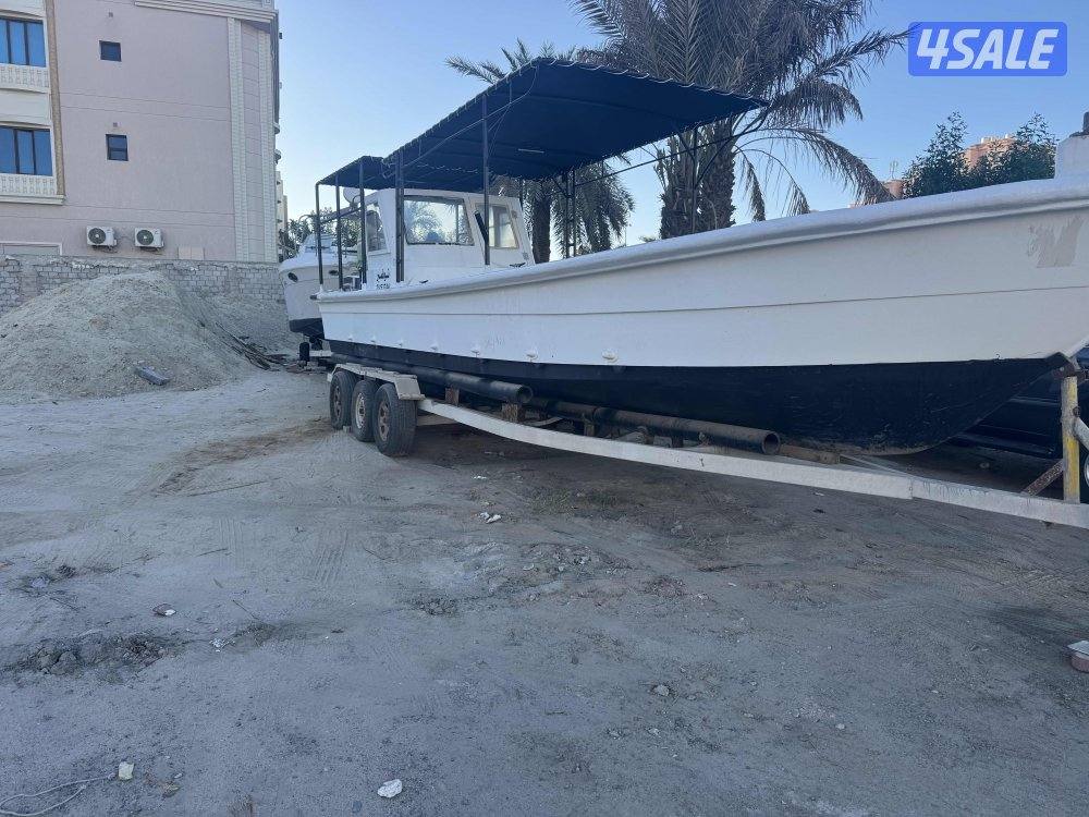 للبيع طراد اماراتي 36 قدم مجدد بالكامل كهرباء تنجيد سيرفس كامل للمكابن12