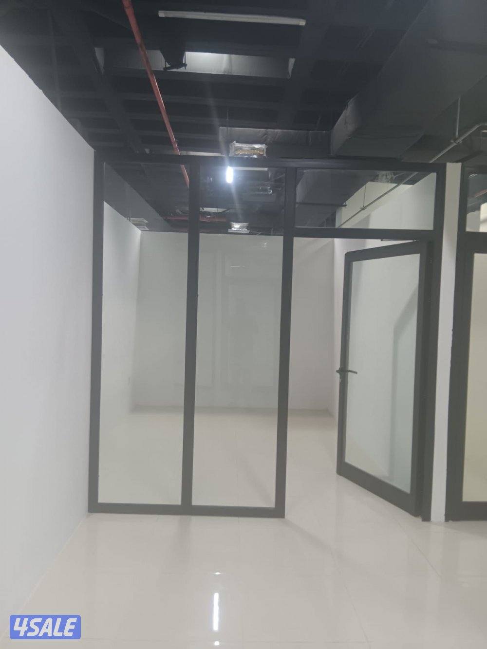 مكتب للايجار بالخيران البحريه مع رقم الي0