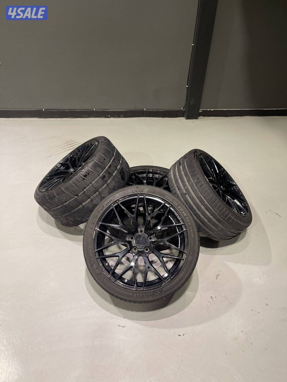 رنقات مرسيدس c63 مع تواير سيمي سليك6