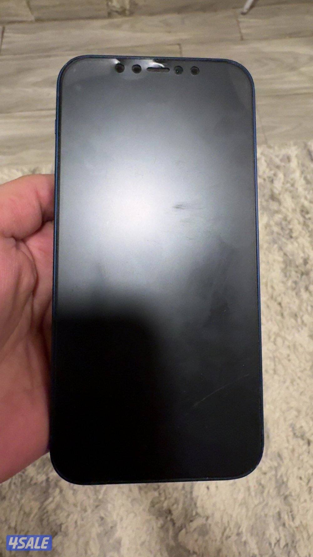 ايفون 12 لون ازرق يبيله تنظيف سماعة داخلية شغال سبيكر وايربودز0