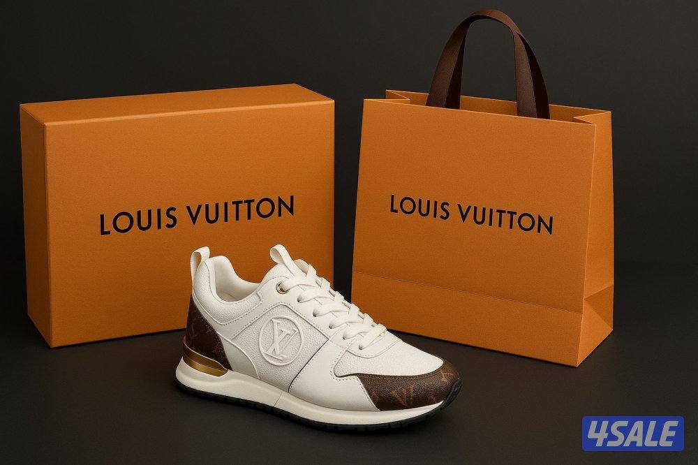 حذاء  Louis Vuitton  الحالة ممتازه مقاس 38,5 يشمل جميع المرفقات .4