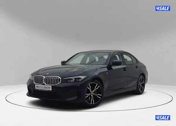 BMW 320i M Sport Pack0